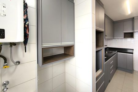 Apartamento para alugar com 77m², 2 quartos e 2 vagasCozinha e Área de Serviço