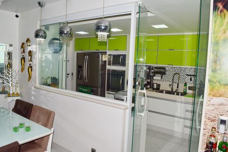 Apartamento à venda com 143m², 3 quartos e 2 vagasCozinha