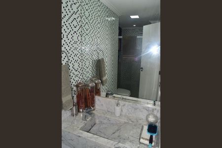 Apartamento à venda com 143m², 3 quartos e 2 vagasBanheiro da Suíte