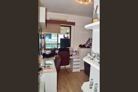 Apartamento à venda com 143m², 3 quartos e 2 vagasSuíte