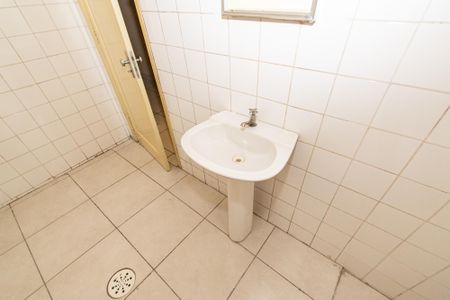 Apartamento para alugar com 100m², 2 quartos e sem vagaBanheiro