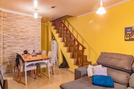 Casa à venda com 180m², 5 quartos e 2 vagasSala