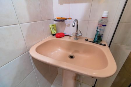 Casa à venda com 180m², 5 quartos e 2 vagasBanheiro