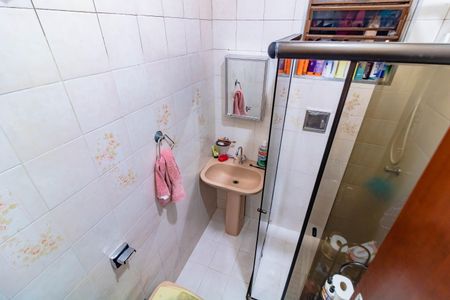 Casa à venda com 180m², 5 quartos e 2 vagasBanheiro