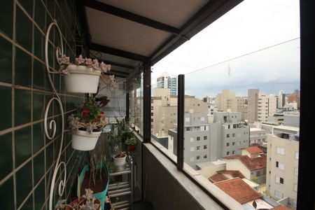 Apartamento à venda com 153m², 3 quartos e 3 vagasVaranda