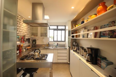 Apartamento à venda com 153m², 3 quartos e 3 vagasCozinha