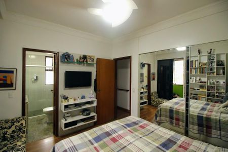 Apartamento à venda com 153m², 3 quartos e 3 vagasSuíte