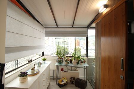 Apartamento à venda com 153m², 3 quartos e 3 vagasCozinha