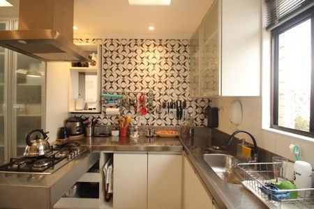 Apartamento à venda com 153m², 3 quartos e 3 vagasCozinha