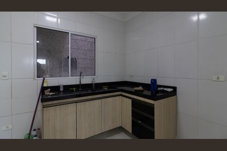 Casa de condomínio à venda com 68m², 2 quartos e 2 vagasCozinha