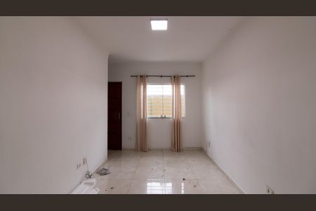 Casa de condomínio à venda com 68m², 2 quartos e 2 vagasSala