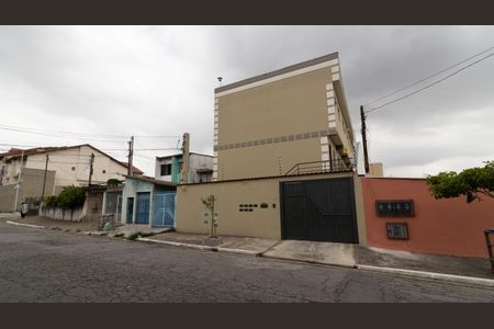 Casa de condomínio à venda com 68m², 2 quartos e 2 vagasFachada