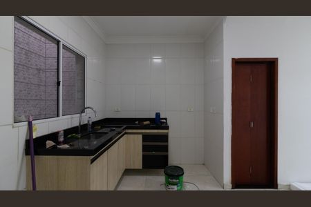 Casa de condomínio à venda com 68m², 2 quartos e 2 vagasCozinha