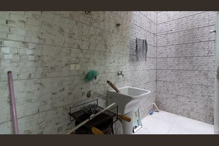 Casa de condomínio à venda com 68m², 2 quartos e 2 vagasÁrea de Serviço