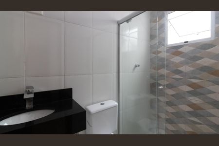 Casa de condomínio à venda com 68m², 2 quartos e 2 vagasBanheiro da Suíte 2