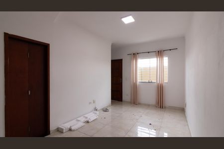 Casa de condomínio à venda com 68m², 2 quartos e 2 vagasSala