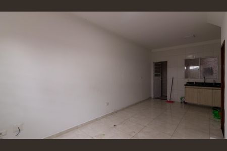 Casa de condomínio à venda com 68m², 2 quartos e 2 vagasSala