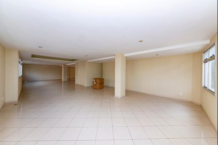 Apartamento à venda com 180m², 3 quartos e 4 vagasÁrea comum