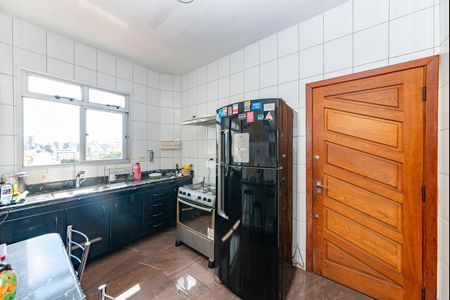 Apartamento à venda com 180m², 3 quartos e 4 vagasCozinha