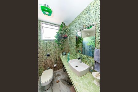 Apartamento à venda com 180m², 3 quartos e 4 vagasBanheiro Social