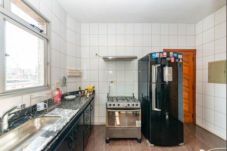 Apartamento à venda com 180m², 3 quartos e 4 vagasCozinha