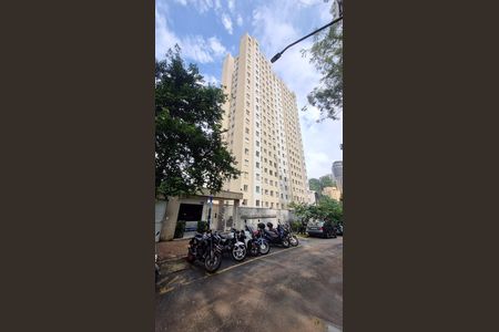 Apartamento à venda com 42m², 2 quartos e 1 vaga Apartamento à venda com 42m², 2 quartos e 1 vagaFachada