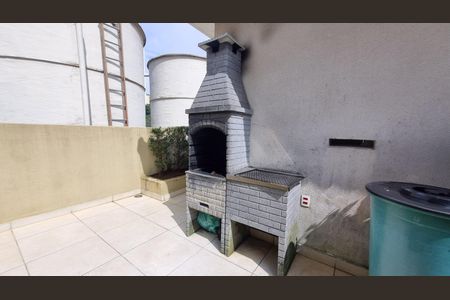 Apartamento à venda com 42m², 2 quartos e 1 vaga Apartamento à venda com 42m², 2 quartos e 1 vagaÁrea comum - Churrasqueira