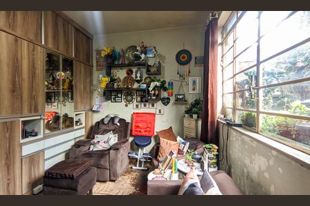 Casa à venda com 300m², 4 quartos e 5 vagasSala