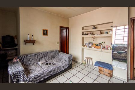 Casa à venda com 300m², 4 quartos e 5 vagasQuarto