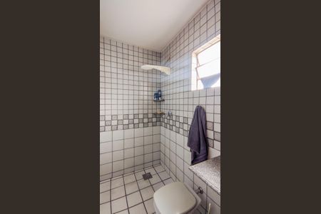 Casa à venda com 300m², 4 quartos e 5 vagasBanheiro da Suíte