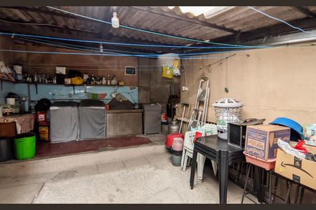 Casa à venda com 300m², 4 quartos e 5 vagasÁrea de Serviço