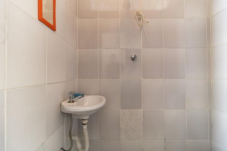 Casa à venda com 340m², 4 quartos e 4 vagas Casa à venda com 340m², 4 quartos e 4 vagasBanheiro de Serviço