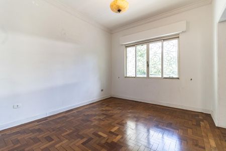 Casa à venda com 340m², 4 quartos e 4 vagas Casa à venda com 340m², 4 quartos e 4 vagasSuíte