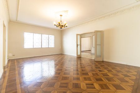 Casa à venda com 340m², 4 quartos e 4 vagas Casa à venda com 340m², 4 quartos e 4 vagasSala 1