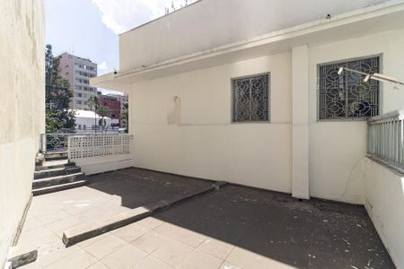 Casa à venda com 340m², 4 quartos e 4 vagas Casa à venda com 340m², 4 quartos e 4 vagasTerraço da Suíte