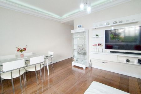 Apartamento à venda com 110m², 3 quartos e 1 vagaSala