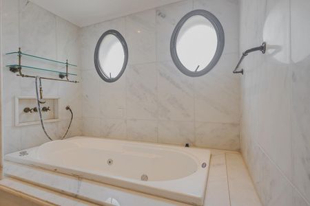 Apartamento para alugar com 400m², 3 quartos e 5 vagasBanheiro da Suíte 3