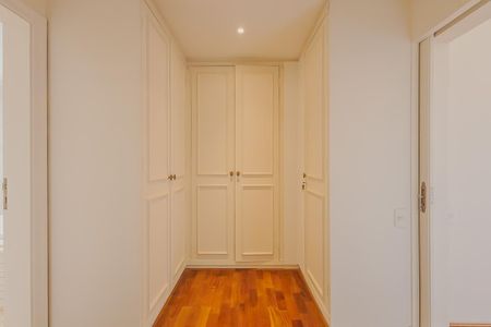Apartamento para alugar com 400m², 3 quartos e 5 vagasCloset da suíte 3