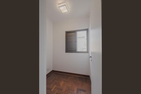 Apartamento para alugar com 400m², 3 quartos e 5 vagasQuarto de Serviço