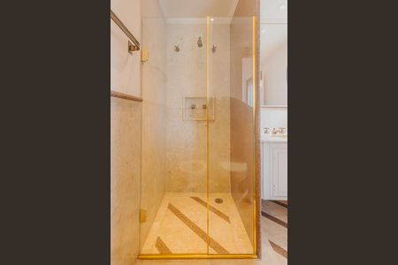 Apartamento para alugar com 400m², 3 quartos e 5 vagasBanheiro da Suíte 1