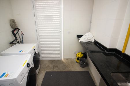 Apartamento à venda com 60m², 1 quarto e 1 vagaÁrea comum 