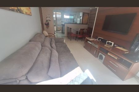Apartamento à venda com 101m², 3 quartos e 2 vagasSala