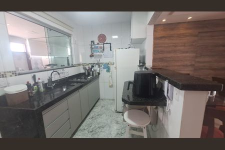 Apartamento à venda com 101m², 3 quartos e 2 vagasCozinha