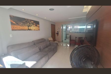 Apartamento à venda com 101m², 3 quartos e 2 vagasSala