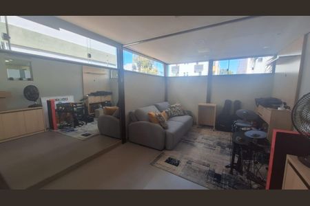 Apartamento à venda com 101m², 3 quartos e 2 vagasSala