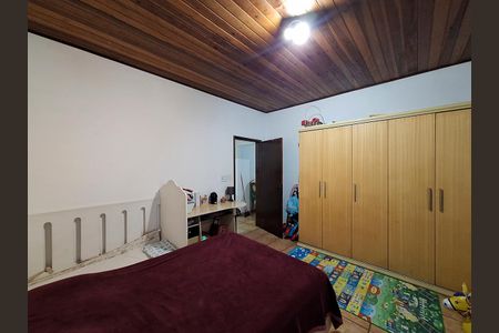 Casa à venda com 202m², 3 quartos e 3 vagasQuarto 2