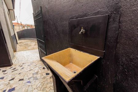 Casa à venda com 60m², 1 quarto e sem vagaQuintal e Área de Serviço