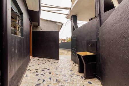 Casa à venda com 60m², 1 quarto e sem vagaQuintal e Área de Serviço
