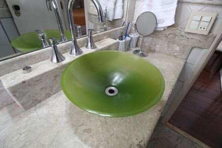 Casa para alugar com 600m², 7 quartos e 5 vagasBanheiro do Quarto 4