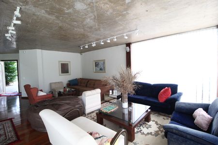 Casa para alugar com 600m², 7 quartos e 5 vagasSala